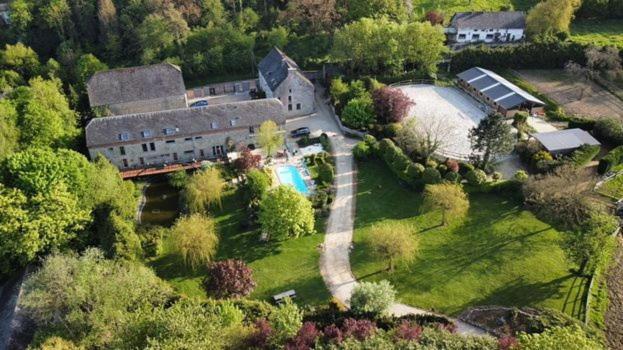Au Bout De Mes Reves Bed & Breakfast Walcourt Exterior photo